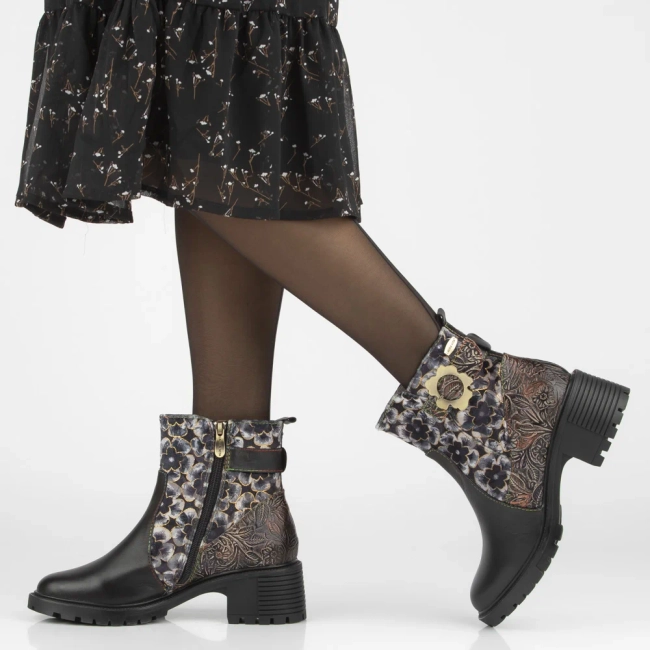 Leather ankle boots Laura Vita corineo 31 black