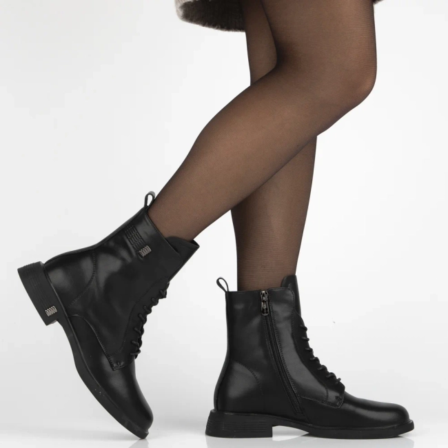 Leather ankle boots Filippo DBT7201/25 BK black