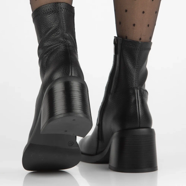 Leather ankle boots Filippo 0033 black