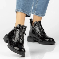 Leather ankle boots Filippo DBT7989/26 BK black
