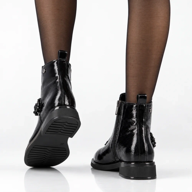Leather ankle boots Filippo DBT7990/26 BK L black