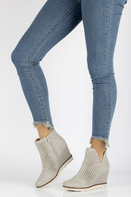 Botki na koturnie Filippo DBT2069/21 BE beżowe