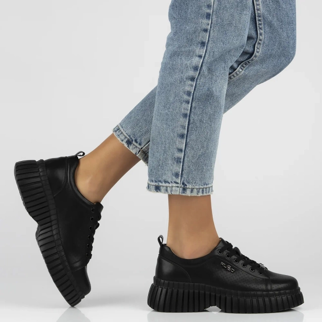 Skórzane sneakersy Filippo DP6779/25 BK czarne