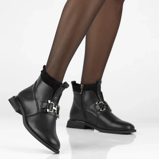 Leather ankle boots FilippoDBT4762/23 BK black