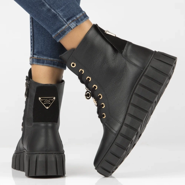 Leather ankle boots Filippo 259 black