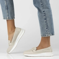 Skórzane półbuty na platformie Filippo DP4400/25 BE beżowe