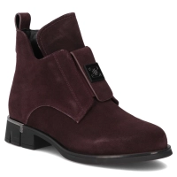 burgundy || red