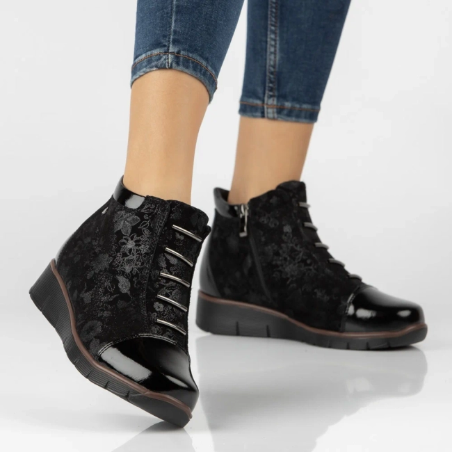 Leather wedge ankle boots Filippo DBT3179/26 BK FL black