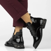 Leather ankle boots Filippo DBT7229/25 BK black