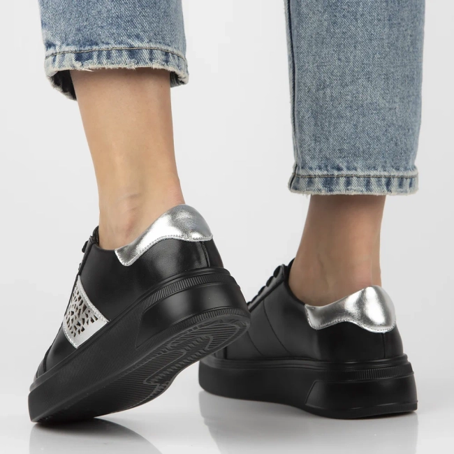 Leather sneakers Filippo DP6824/25 BK black