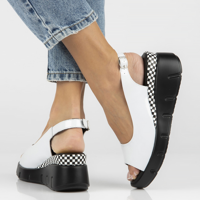 Leather sandals Filippo DS4453/23 WH white