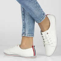 Leather shoes Filippo DP073/23 WH white