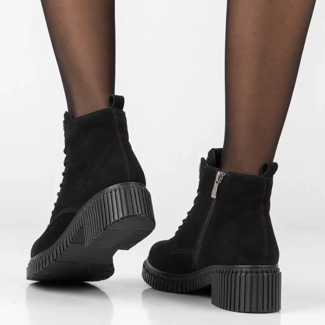 Leather heeled ankle boots Filippo DBT8072/26 BK black