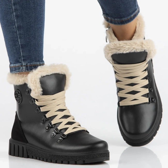 Leather ankle boots Filippo DBT6363/24 BK BE black