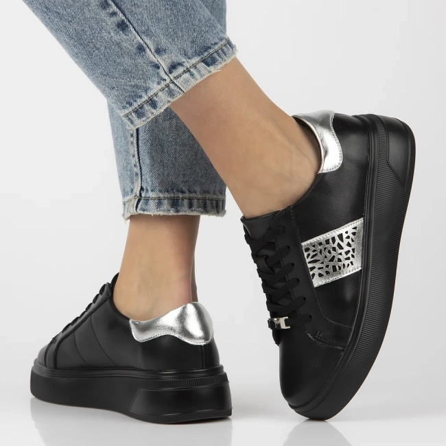 Skórzane sneakersy Filippo DP6824/25 BK czarne