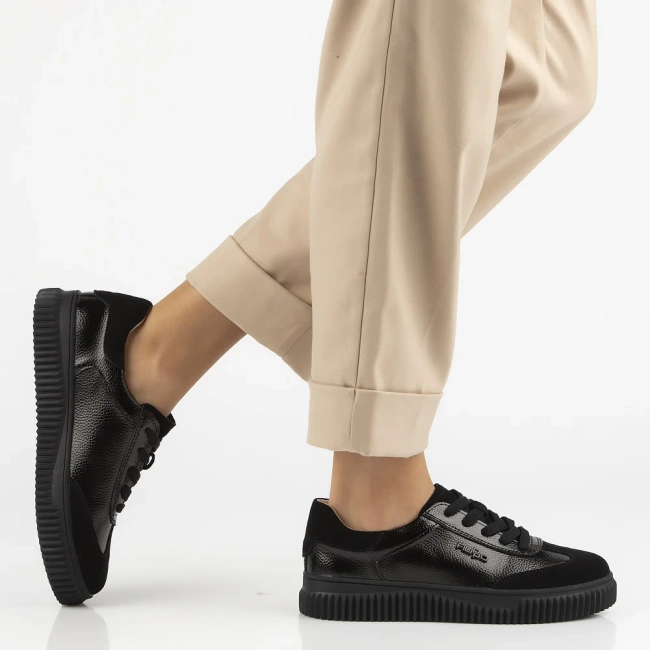 Skórzane sneakersy Filippo DP7123/25 BK czarne