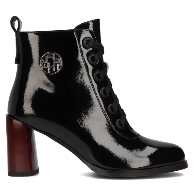 Leather ankle boots Filippo DBT6314/24 BK black