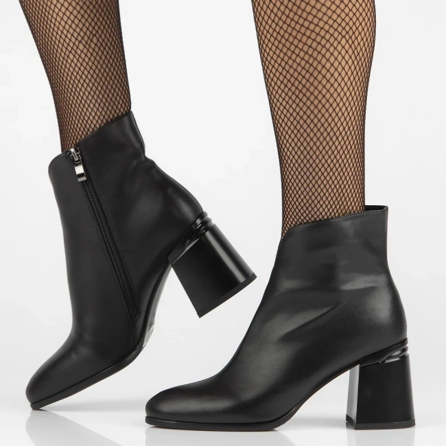 Leather ankle boots Filippo DBT6548/24 BK black