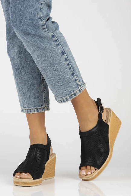 Leather sandals Filippo DS6053/24 BK black