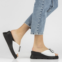 Leather flip-flops Filippo DK4608/23 WH white