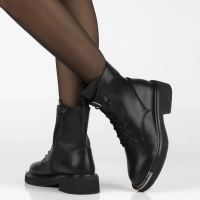 Leather ankle boots Filippo DBT7231/25 BK black