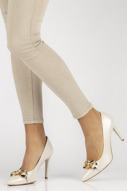Leather pumps Filippo 2077 pearl beige