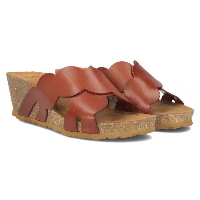 Slippers Yokono CADIZ-300 VAQ NUEZ brown