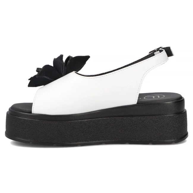 Leather sandals Filippo DS7629/26 WH white