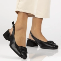 Leather pumps Filippo DP6945/25 BK black