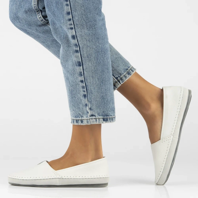 Skórzane półbuty Filippo DP031/25 WH białe