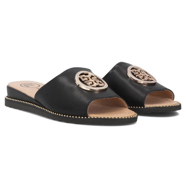 Leather flip-flops Filippo DK7042/25 BK black