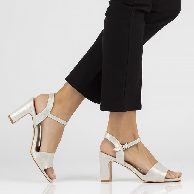 Sandały na słupku Filippo DS4500/23 SI srebrne