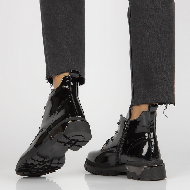 Leather ankle boots Filippo DBT4173/22 BK black