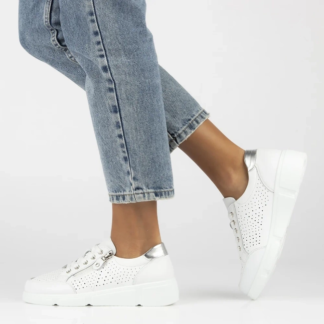 Leather sneakers Filippo DP6702/25 WH white