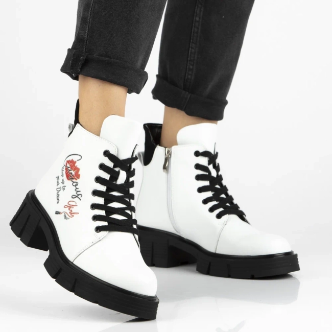 Leather ankle boots Filippo DBT7147/25 WH white