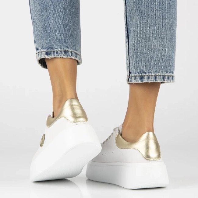 Skórzane sneakersy Filippo DP6058/24 WH białe