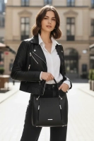 Black shoulderbag simple zip