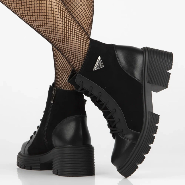 Leather ankle boots Filippo DBT6495/24 BK black