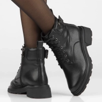 Leather ankle boots Filippo DBT6416/24 BK black