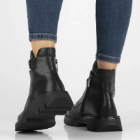 Leather ankle boots Filippo DBT6593/24 BK black