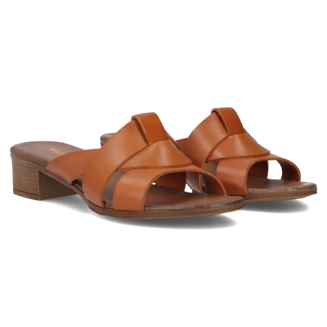 Leather flip-flops Filippo 40236 brown