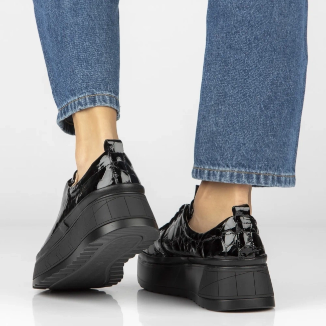 Skórzane sneakersy Filippo DP6427/26 BK CR czarne