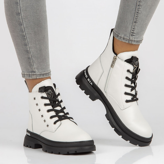 Skórzane trzewiki Filippo DBT3063/21 WH białe