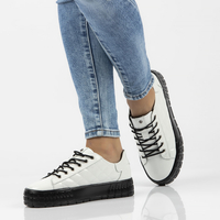 Skórzane półbuty FILIPPO DP3932/22 WH białe