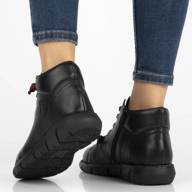 Leather ankle boots Maciejka P7240-01/00-1 black