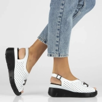 Leather sandals Filippo DS6062/24 WH white