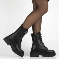 Skórzane botki typu workery Filippo DBT7256/25 BK czarne