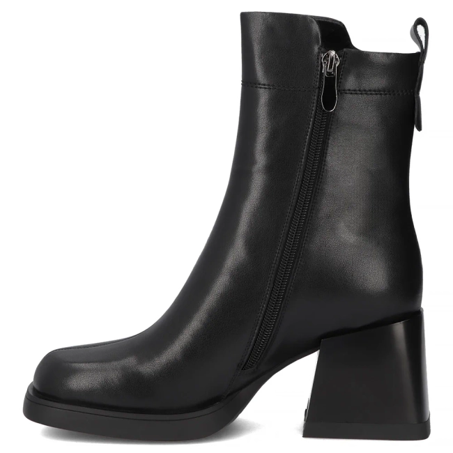 Leather ankle boots Filippo DBT7466/25 BK black