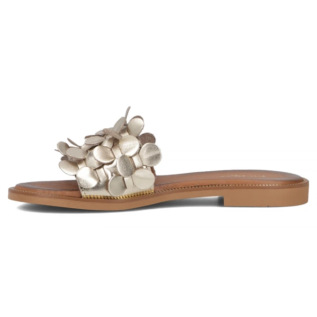 Leather flip-flops Filippo 40381 gold