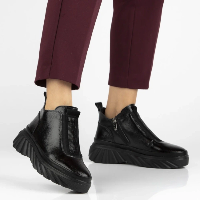 Skórzane botki na platformie Filippo DBT7426/25 BK czarne